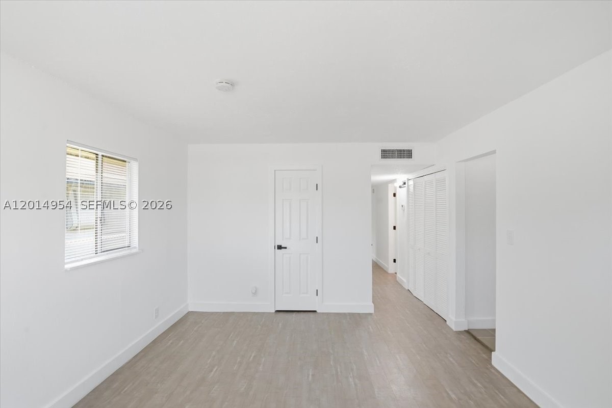 921 NW 5th Ave