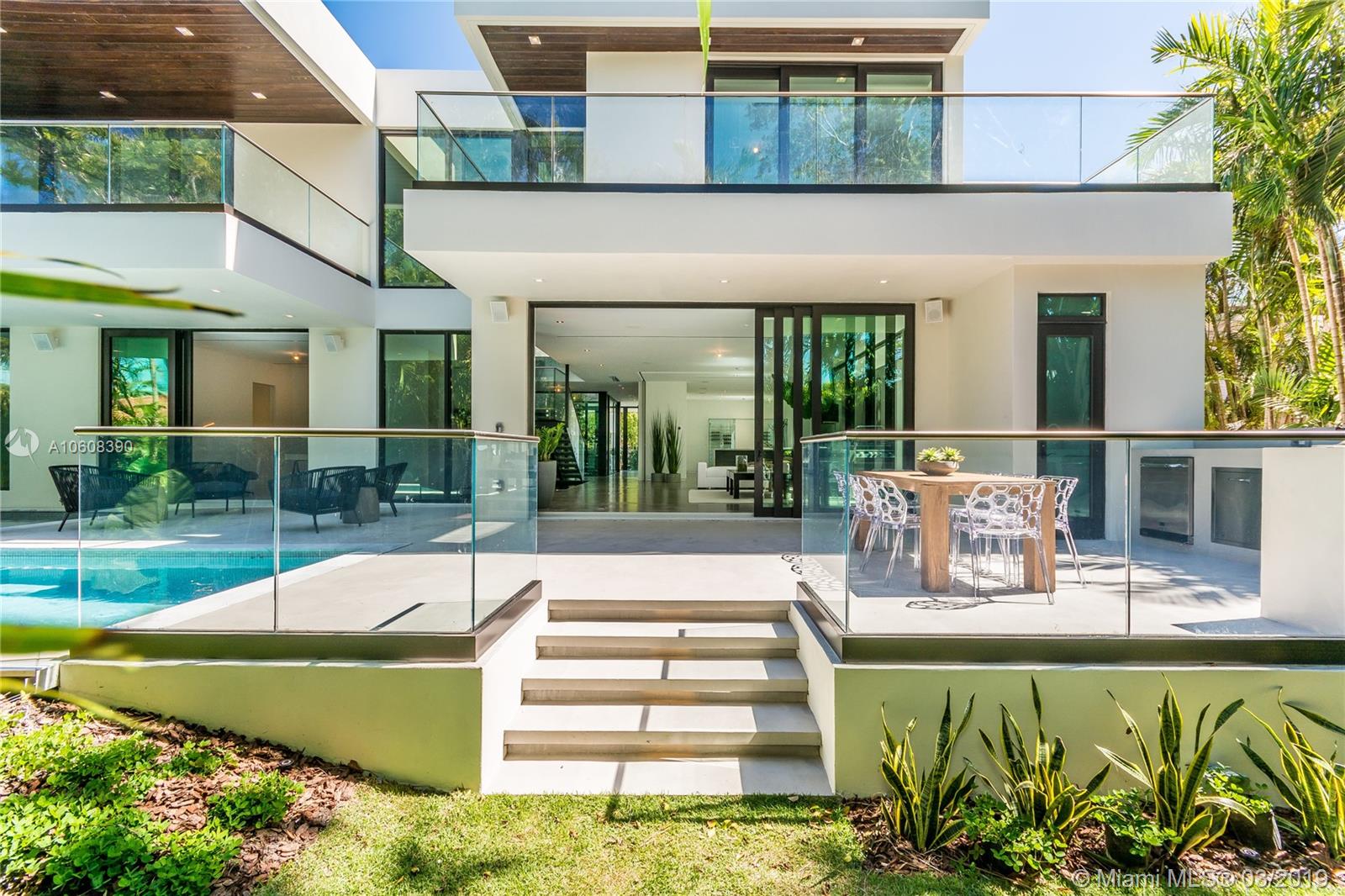 BAY POINT - Residential Lease