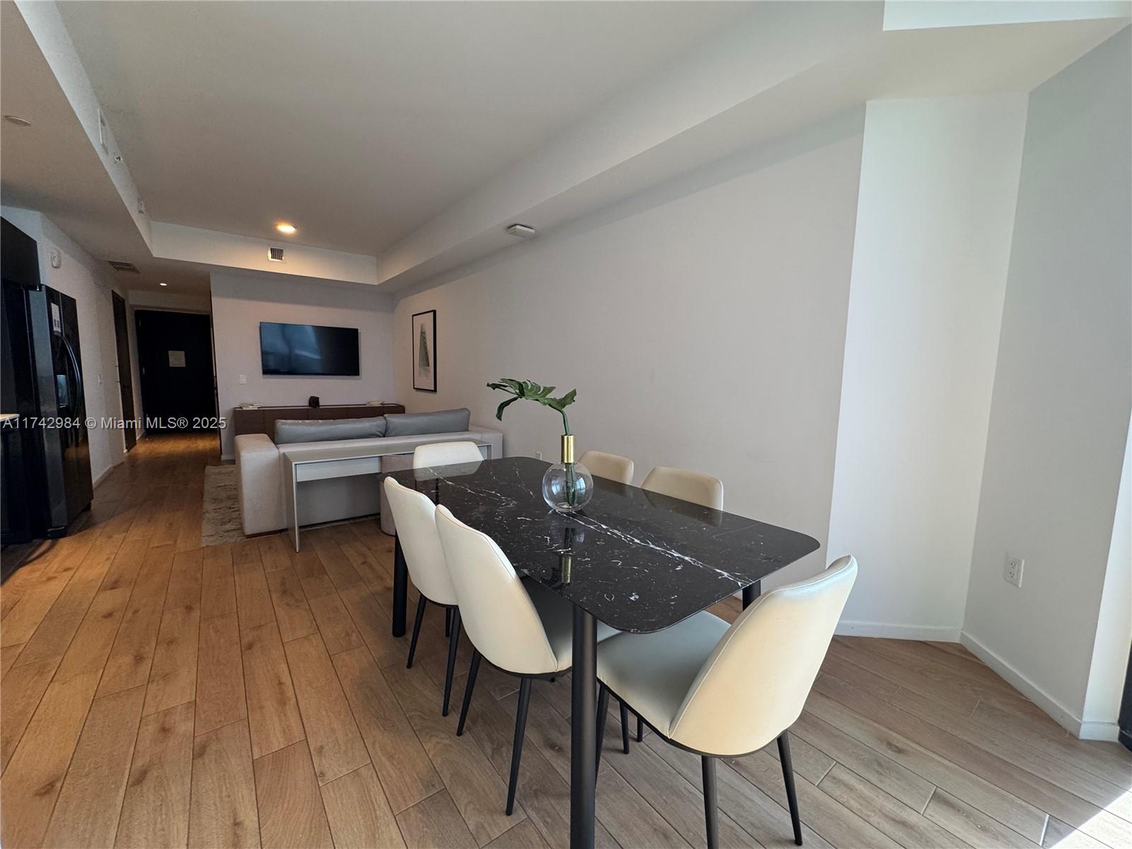 The Elser - Residential