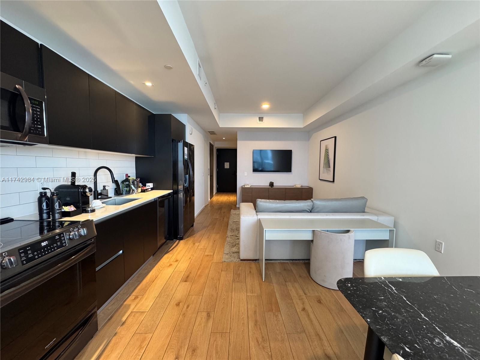 The Elser - Residential