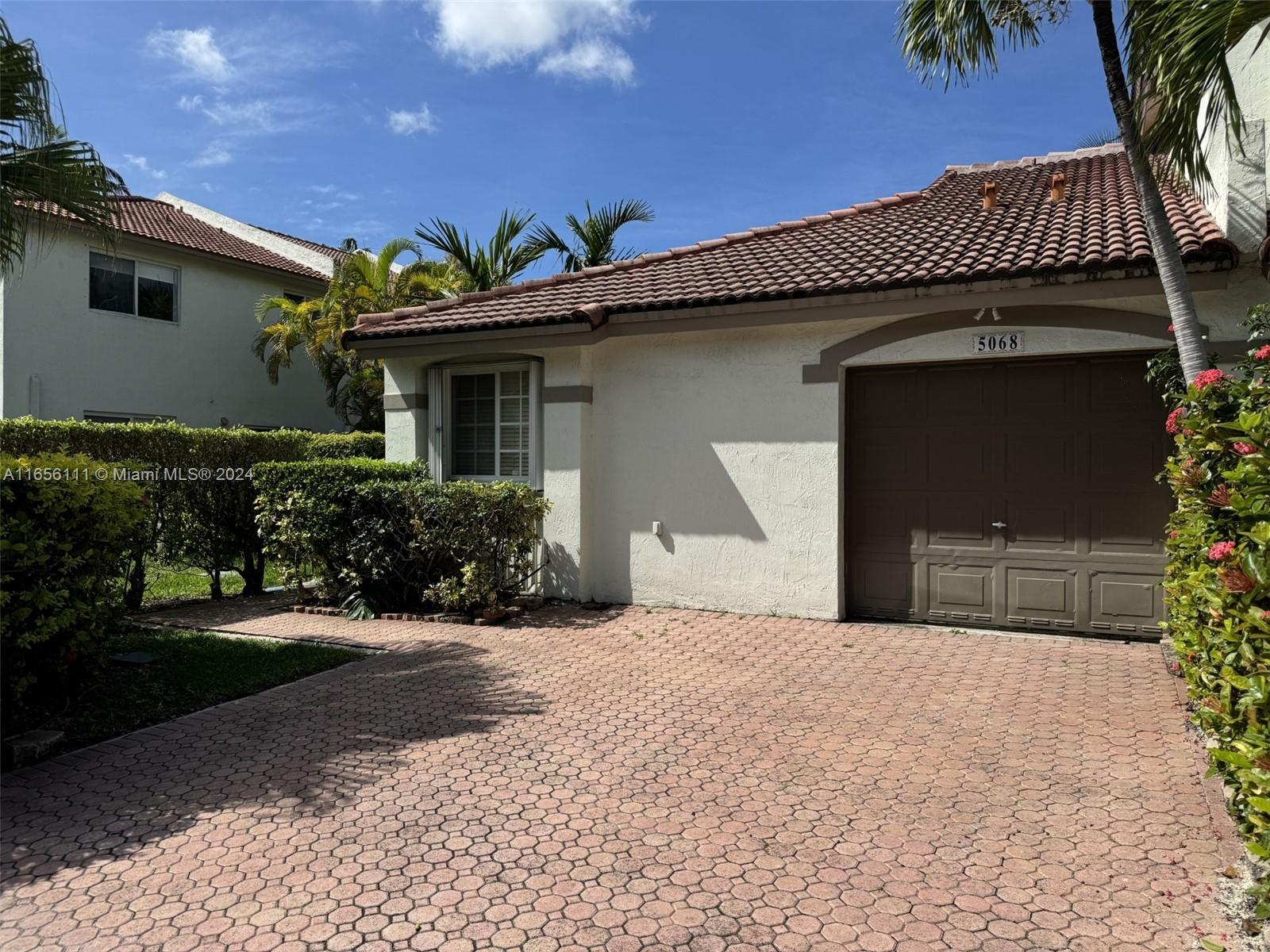 5068 Nw 114th Pl Pl, Doral, Miami-Dade County, Florida - 2 Bedrooms  
2 Bathrooms - 