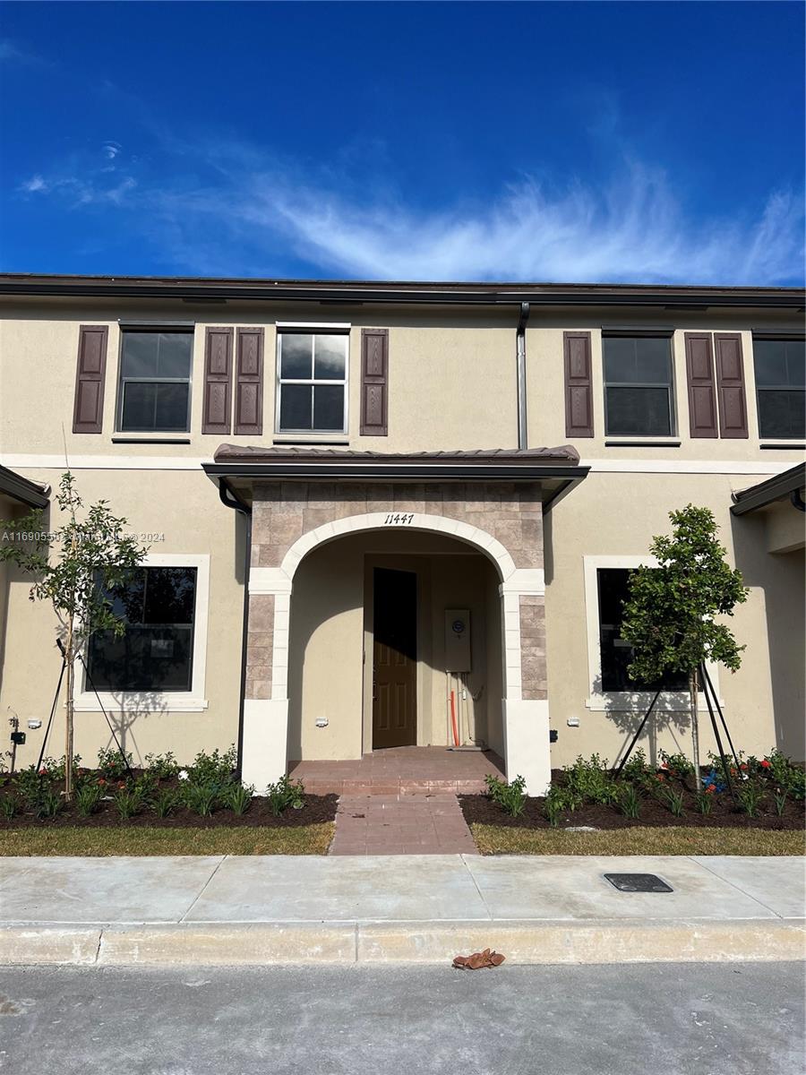 AQUABELLA NORTH - Residential