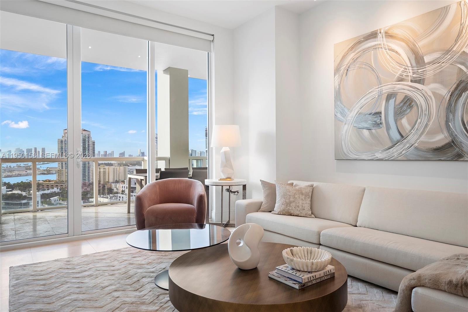 CONTINUUM ON SOUTH BEACH - Residential