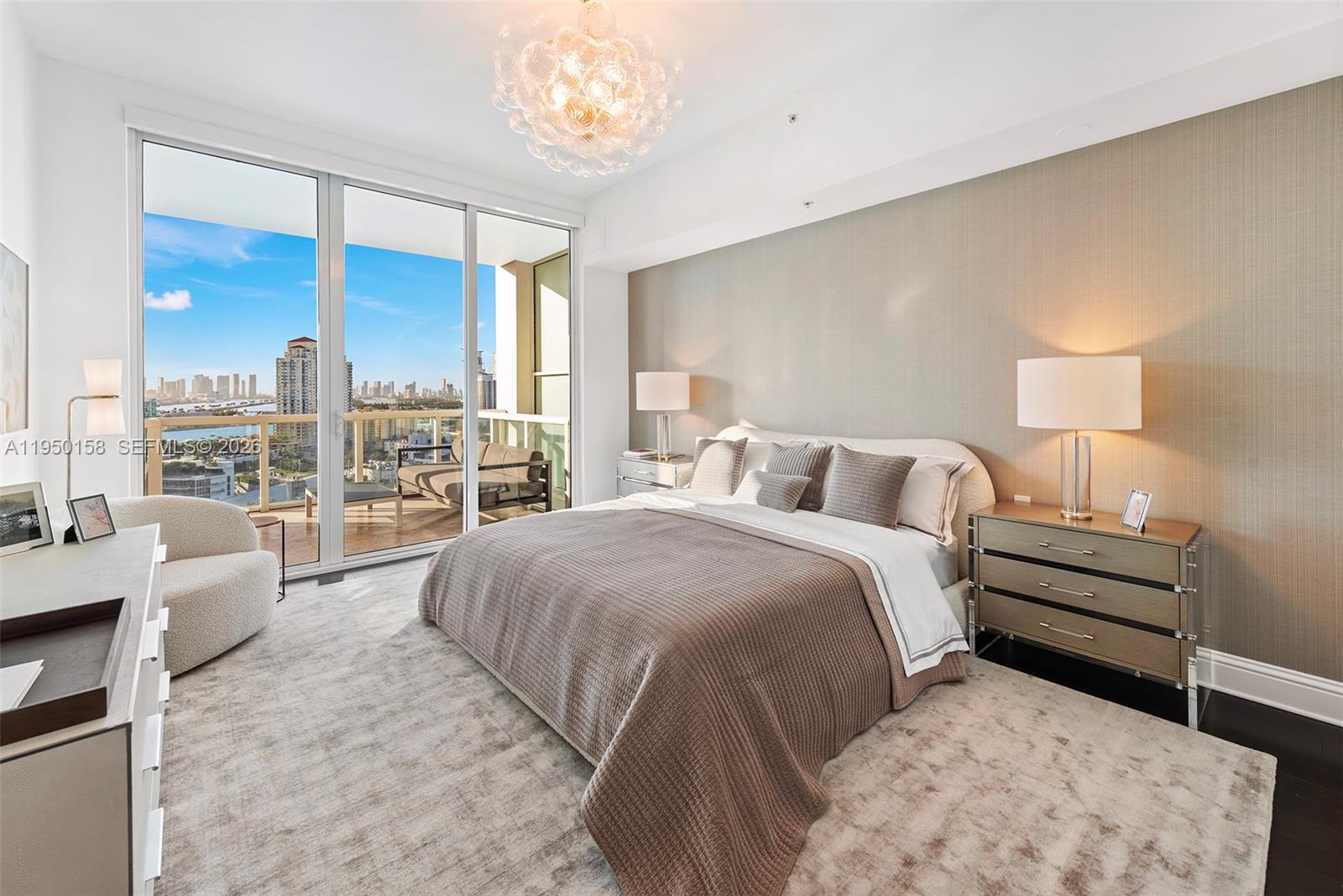 CONTINUUM ON SOUTH BEACH - Residential