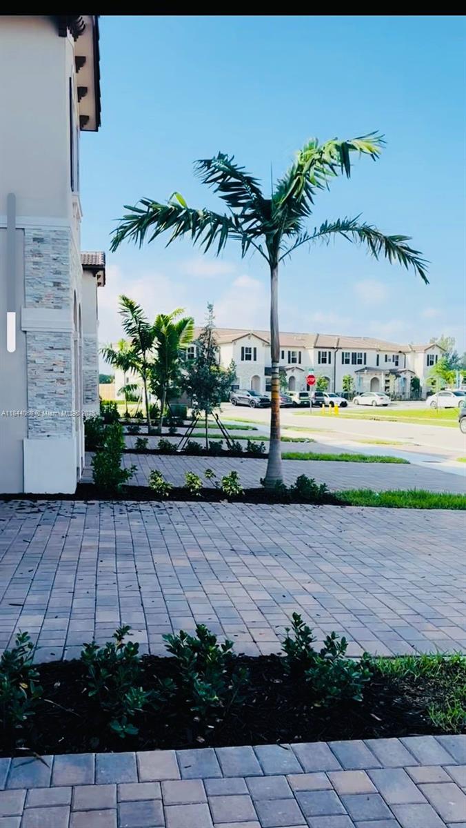 12525 NW 23rd Pl