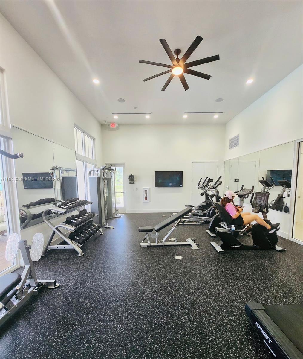 GOLF ESTS 1ST ADDN - Residential