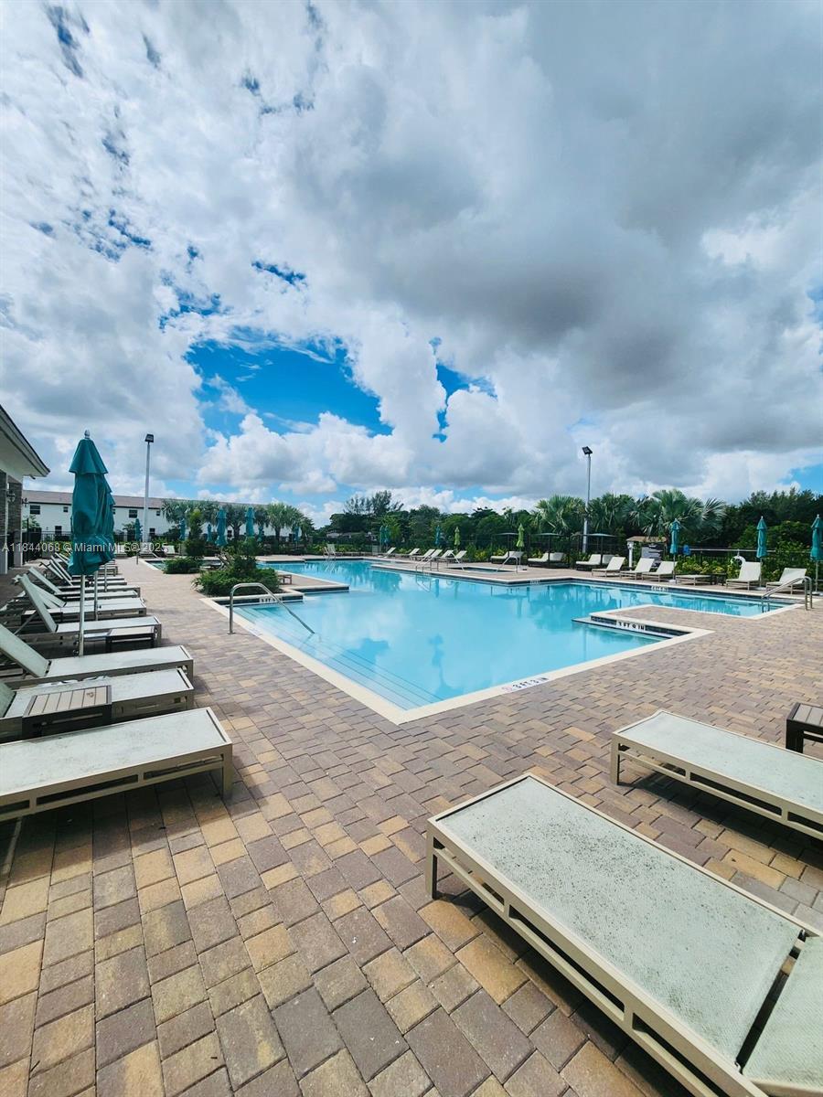 GOLF ESTS 1ST ADDN - Residential