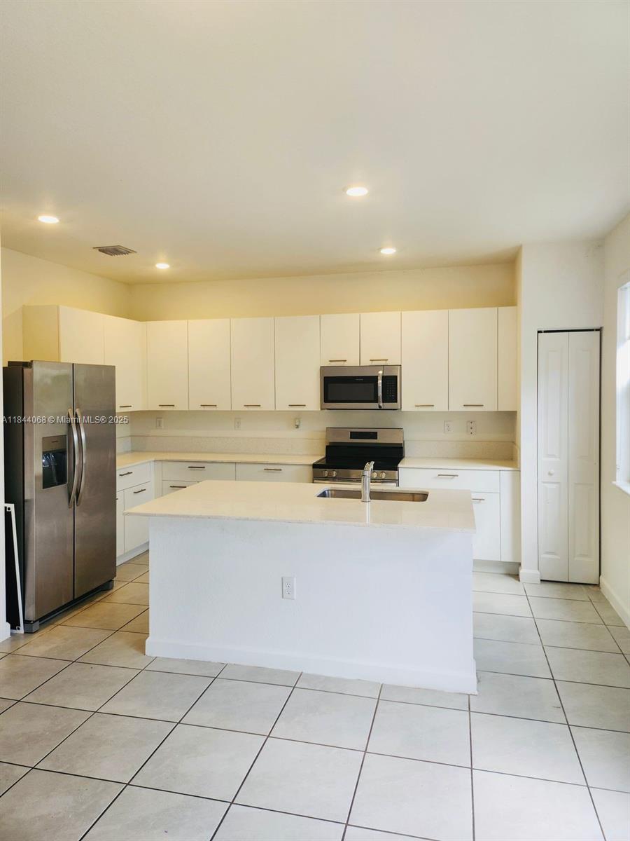 GOLF ESTS 1ST ADDN - Residential