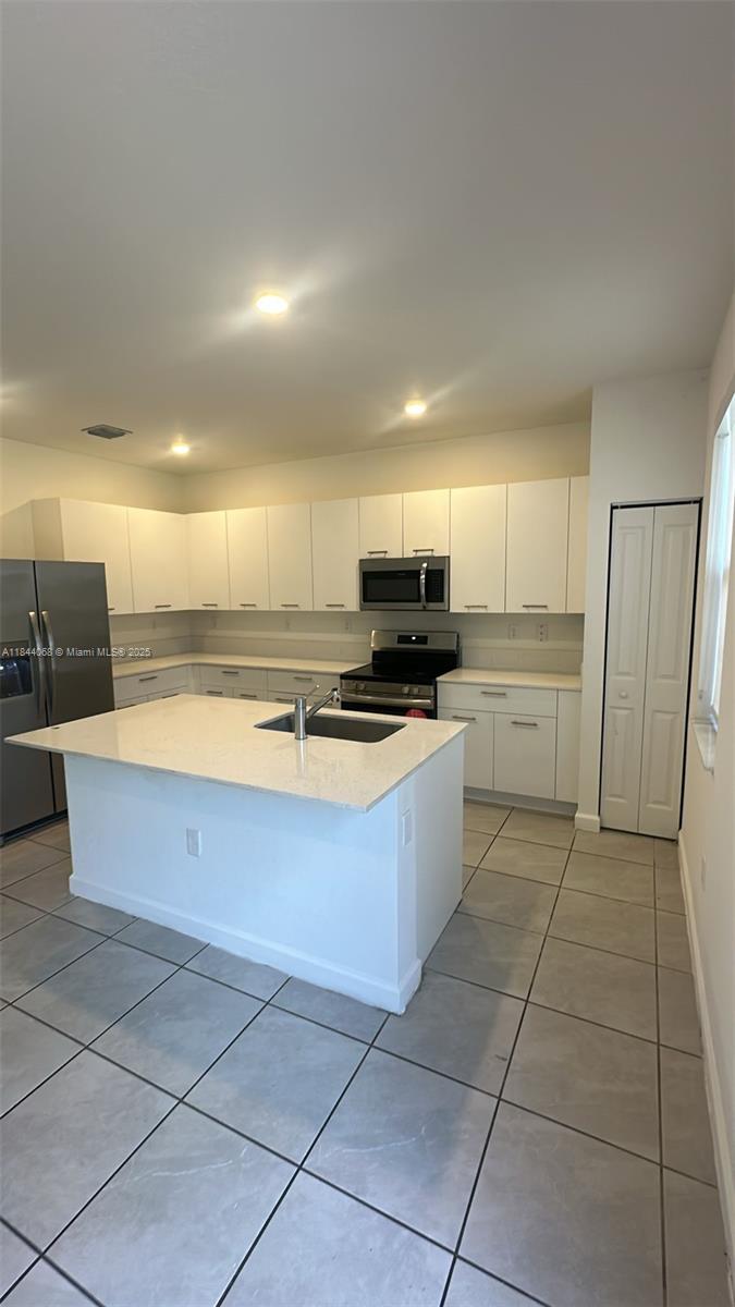 GOLF ESTS 1ST ADDN - Residential