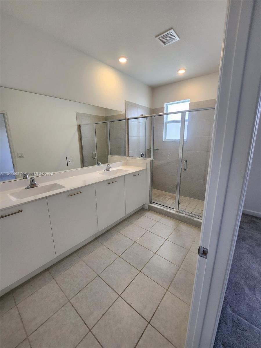 GOLF ESTS 1ST ADDN - Residential