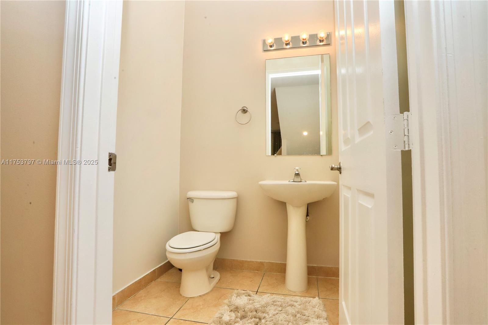 VILLA MEDICI CONDO - Residential