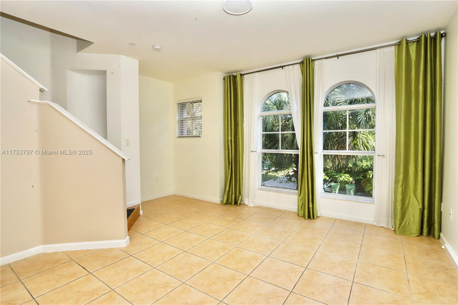VILLA MEDICI CONDO - Residential