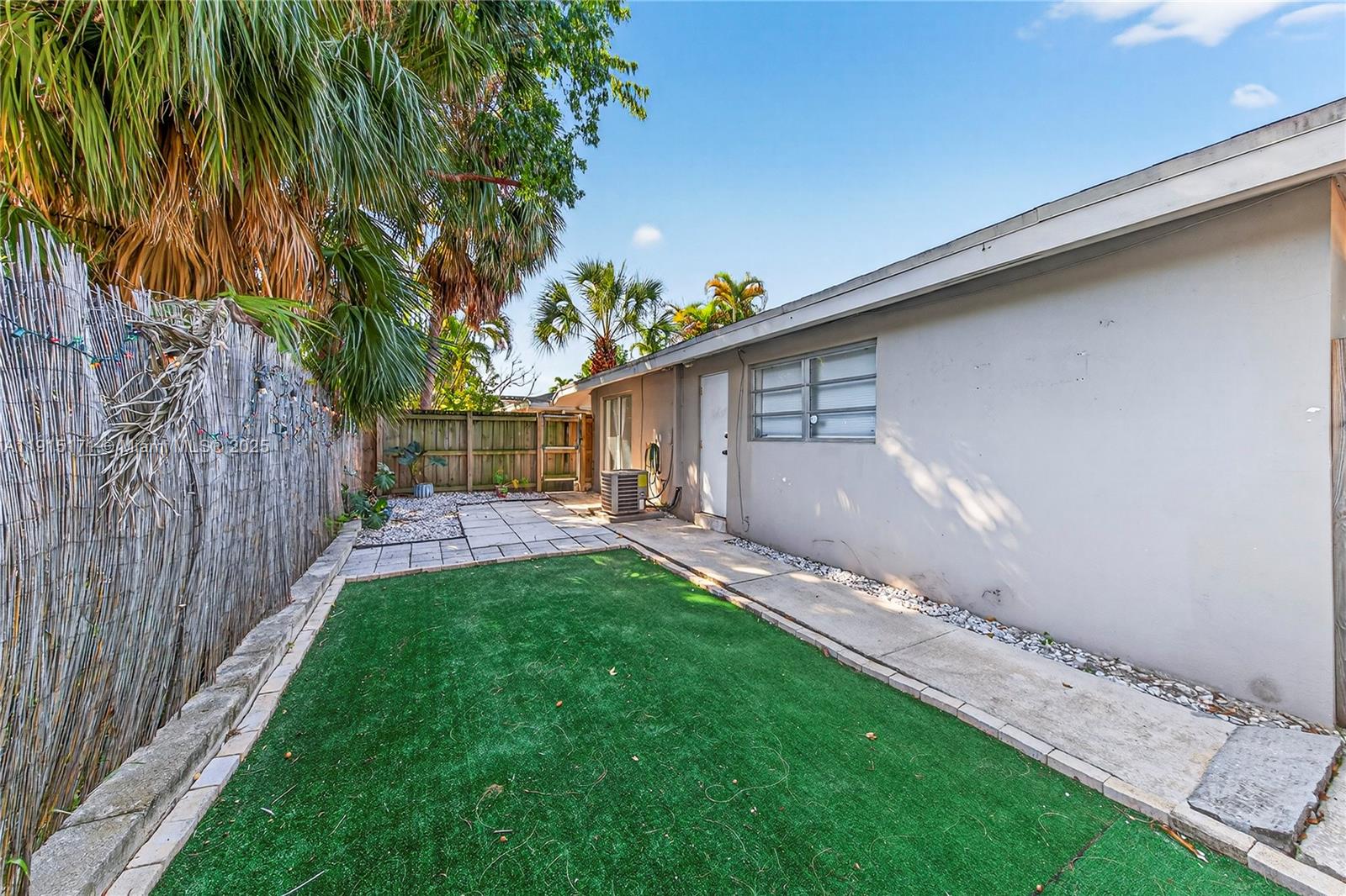 17TH TERRACE CONDOMINIUM - Residential Lease