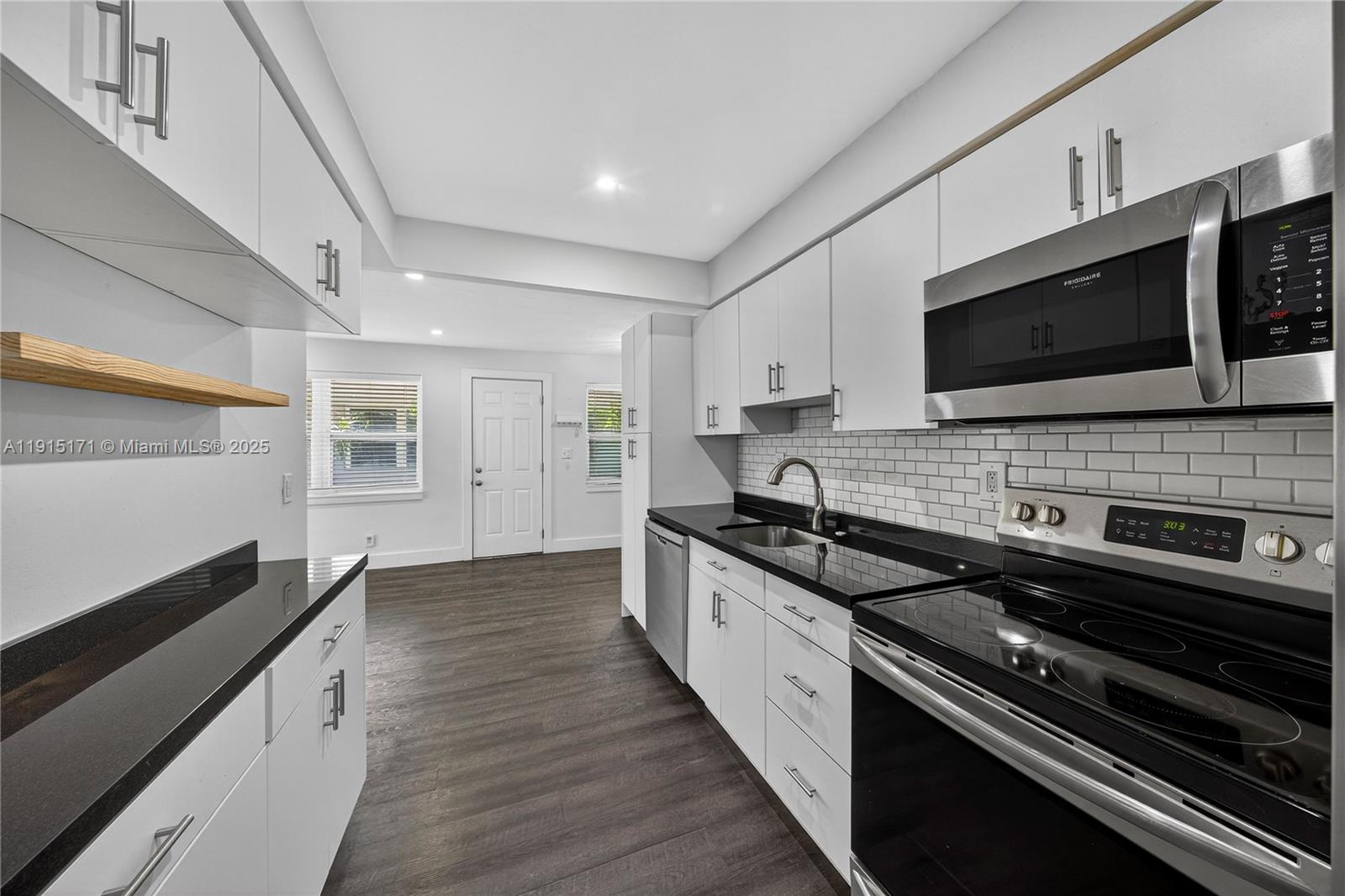 17TH TERRACE CONDOMINIUM - Residential Lease