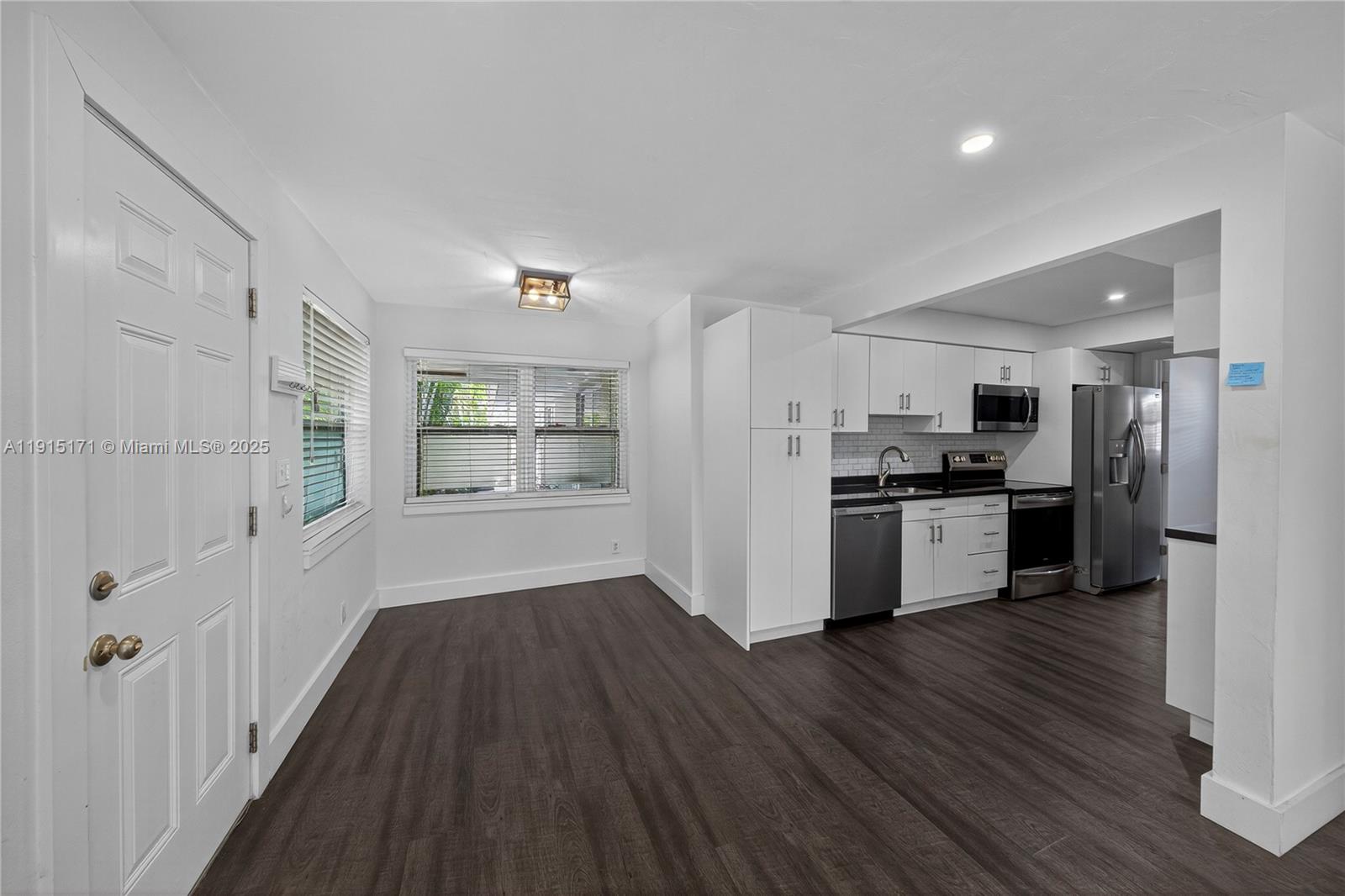 17TH TERRACE CONDOMINIUM - Residential Lease