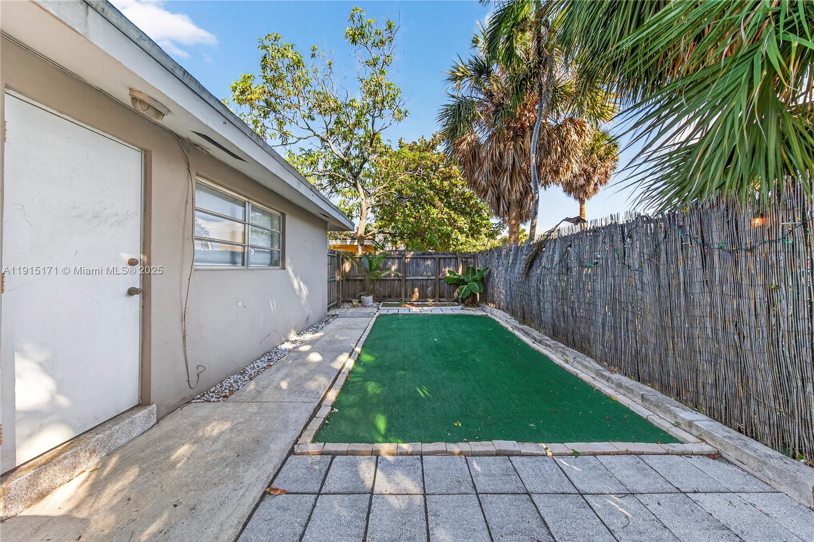 17TH TERRACE CONDOMINIUM - Residential Lease