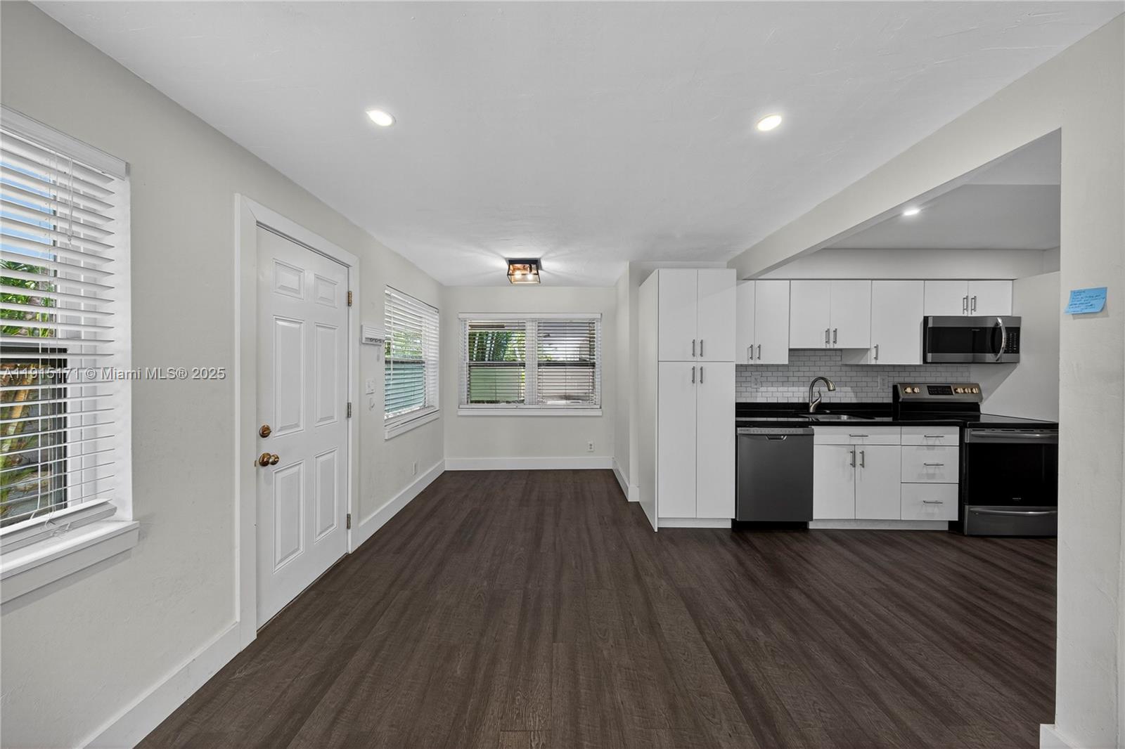 17TH TERRACE CONDOMINIUM - Residential Lease