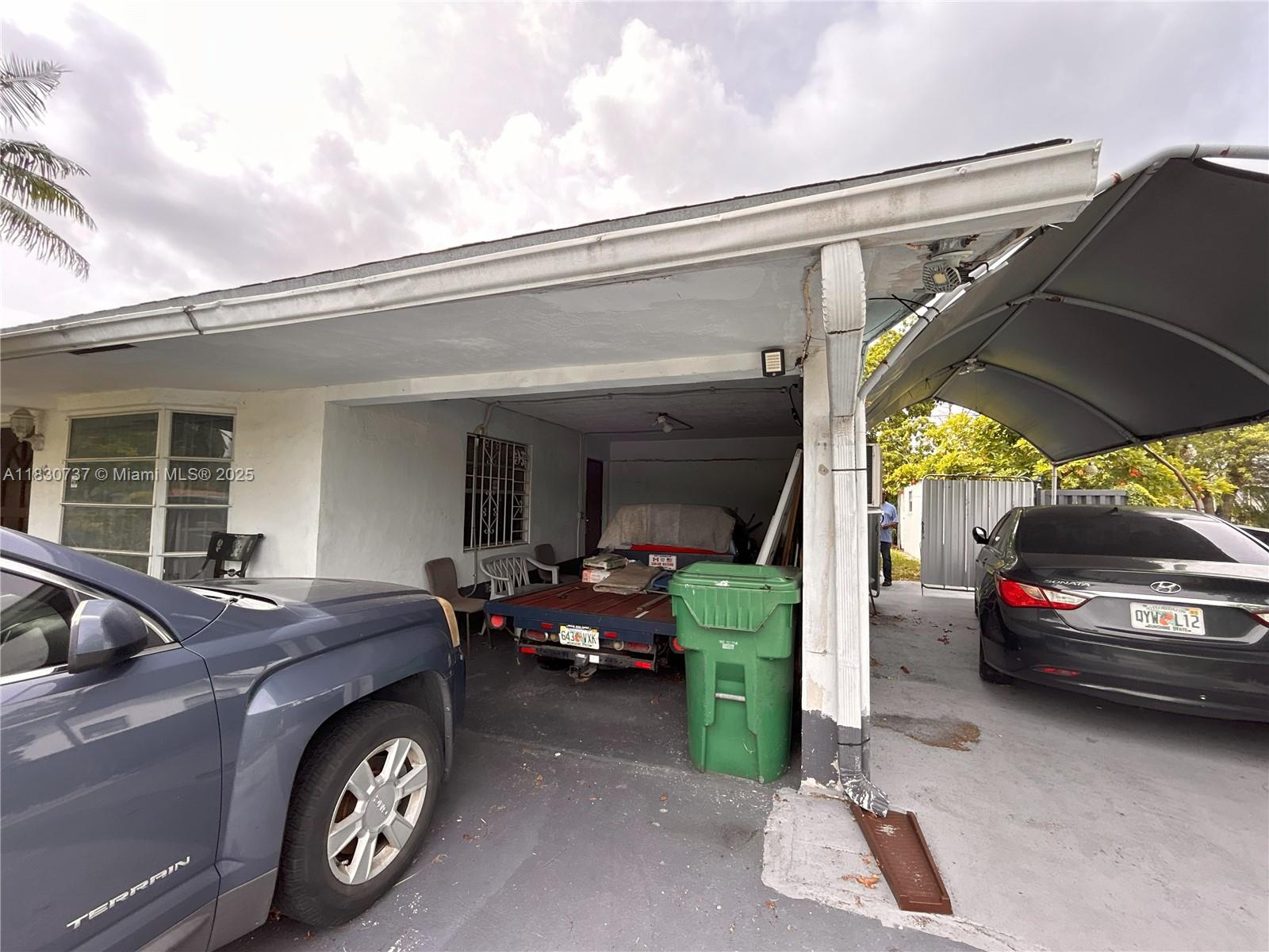 4560 NW 25th Pl
