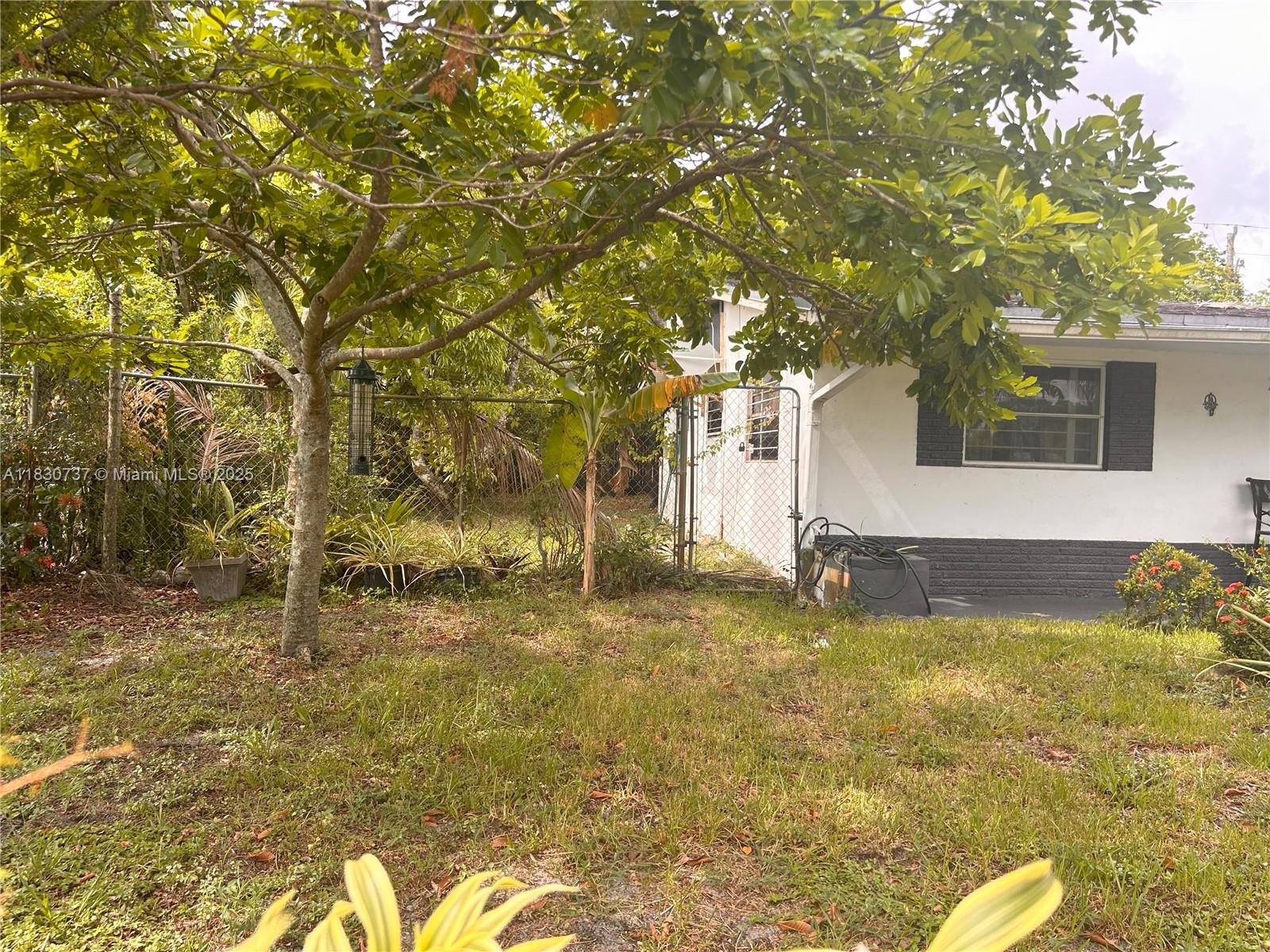 4560 NW 25th Pl