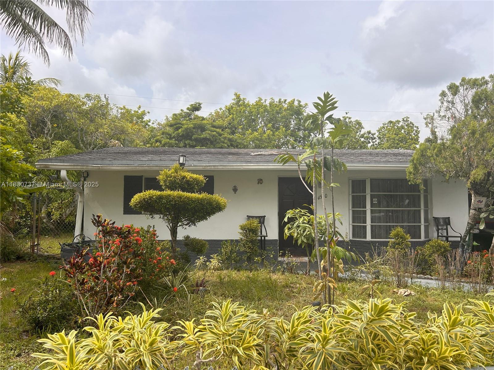 4560 NW 25th Pl