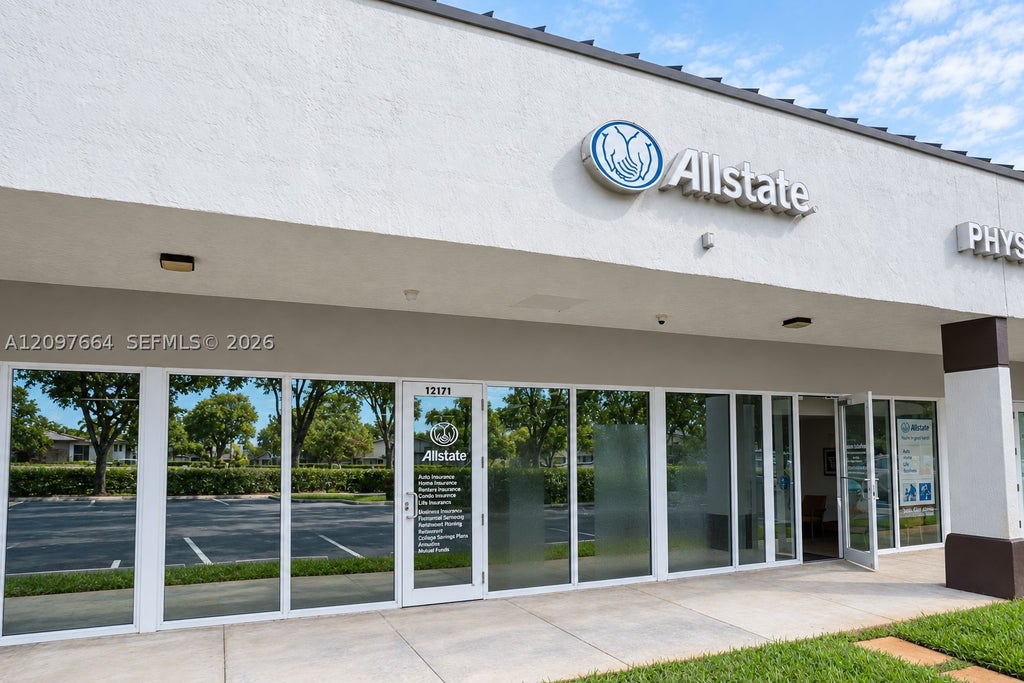 Photo of 12171 Taft St, Pembroke Pines, FL 33026 (MLS # A12097664)