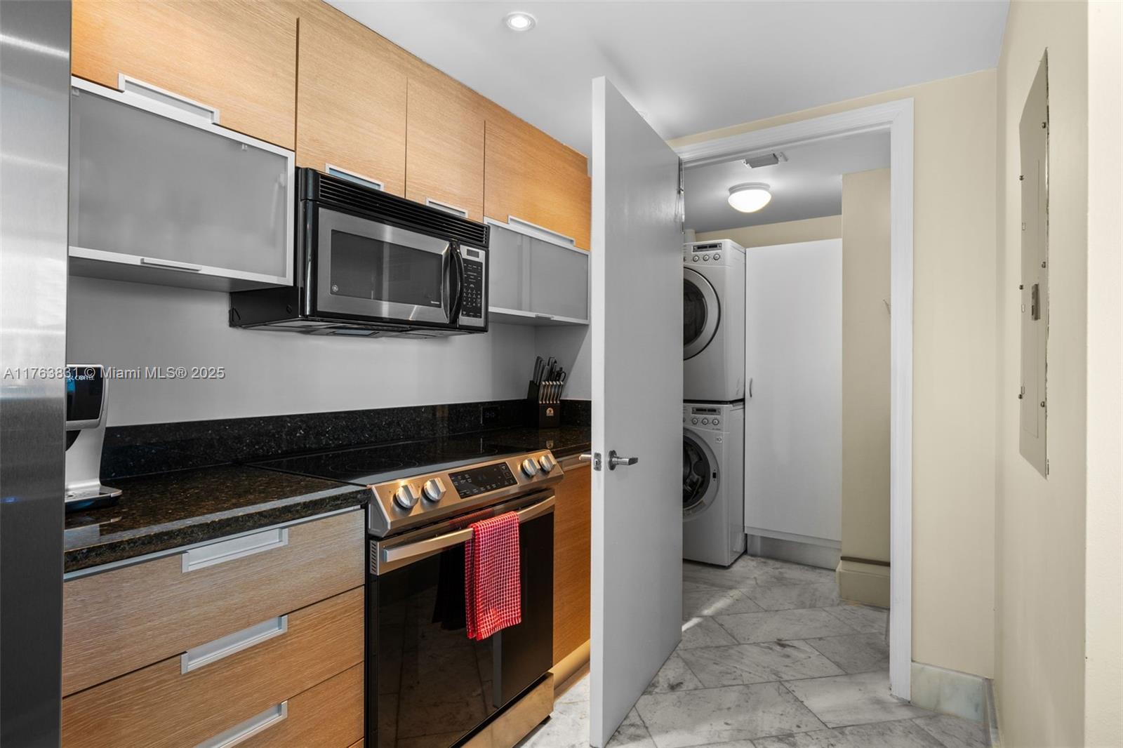 THE BRIDGEWATER CONDO - Residential