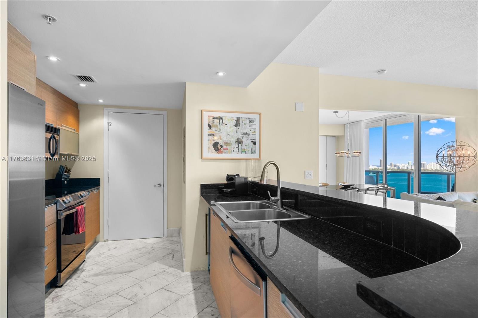 THE BRIDGEWATER CONDO - Residential