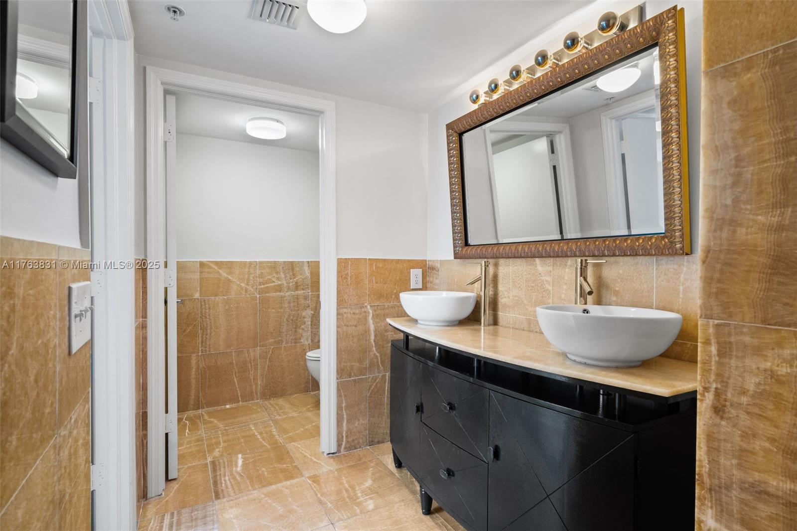 THE BRIDGEWATER CONDO - Residential