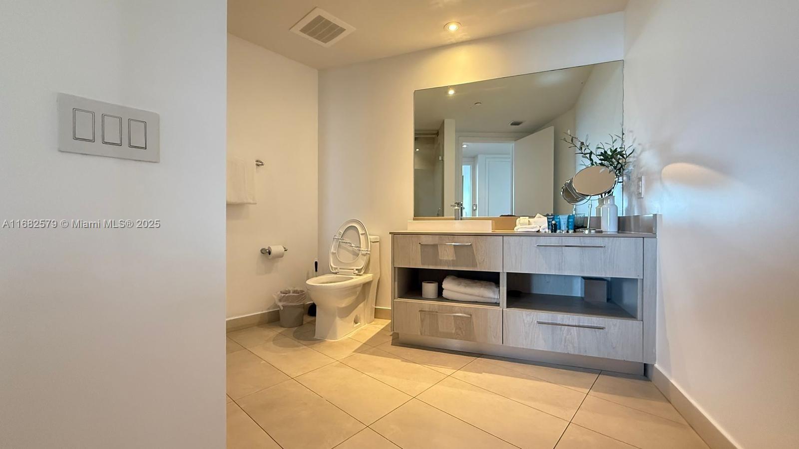 4111 SOUTH OCEAN DRIVE CO - Residential