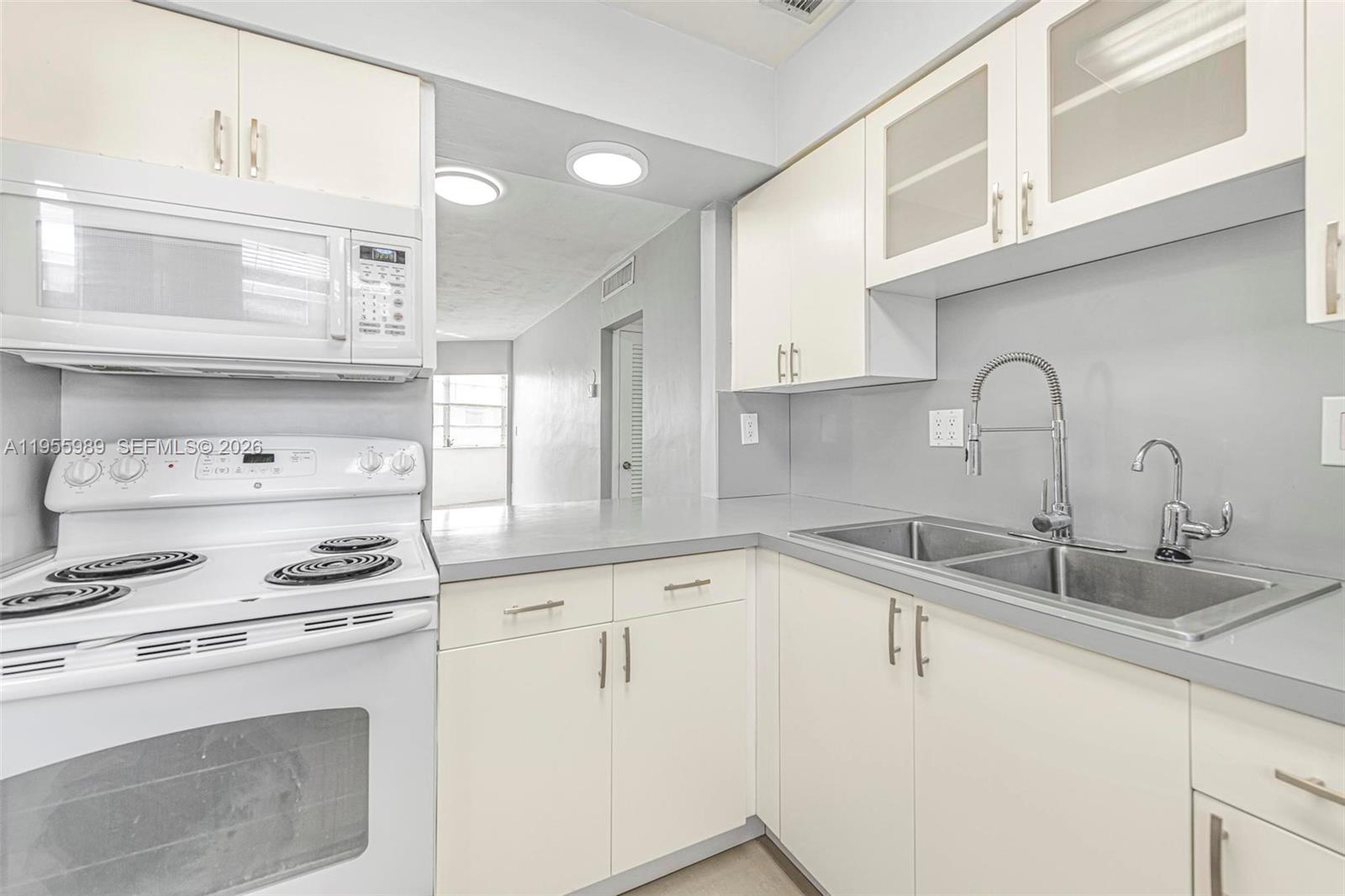 1715 NE Miami Gardens Dr 227