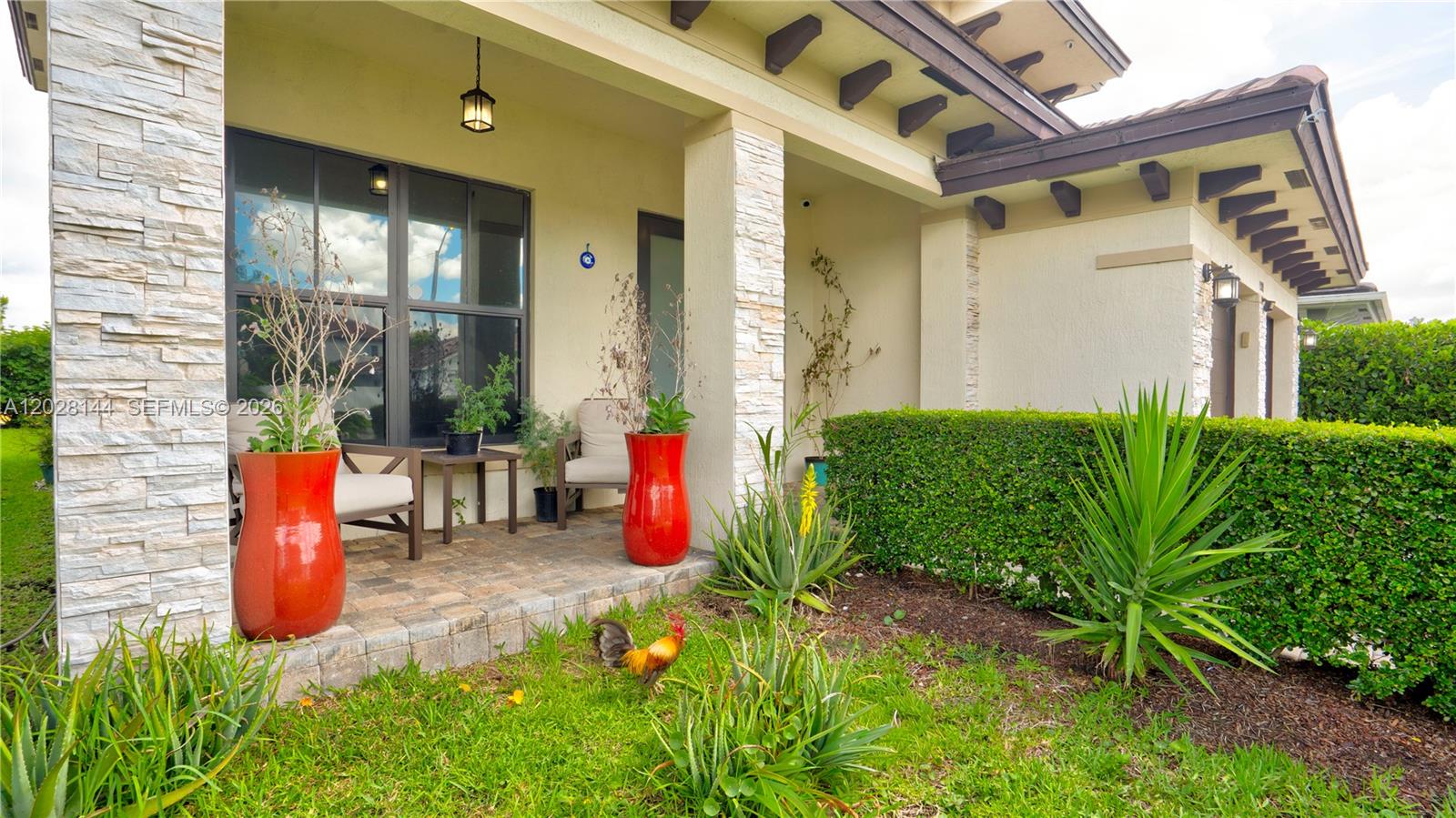 CYPRESS LAKE - Residential