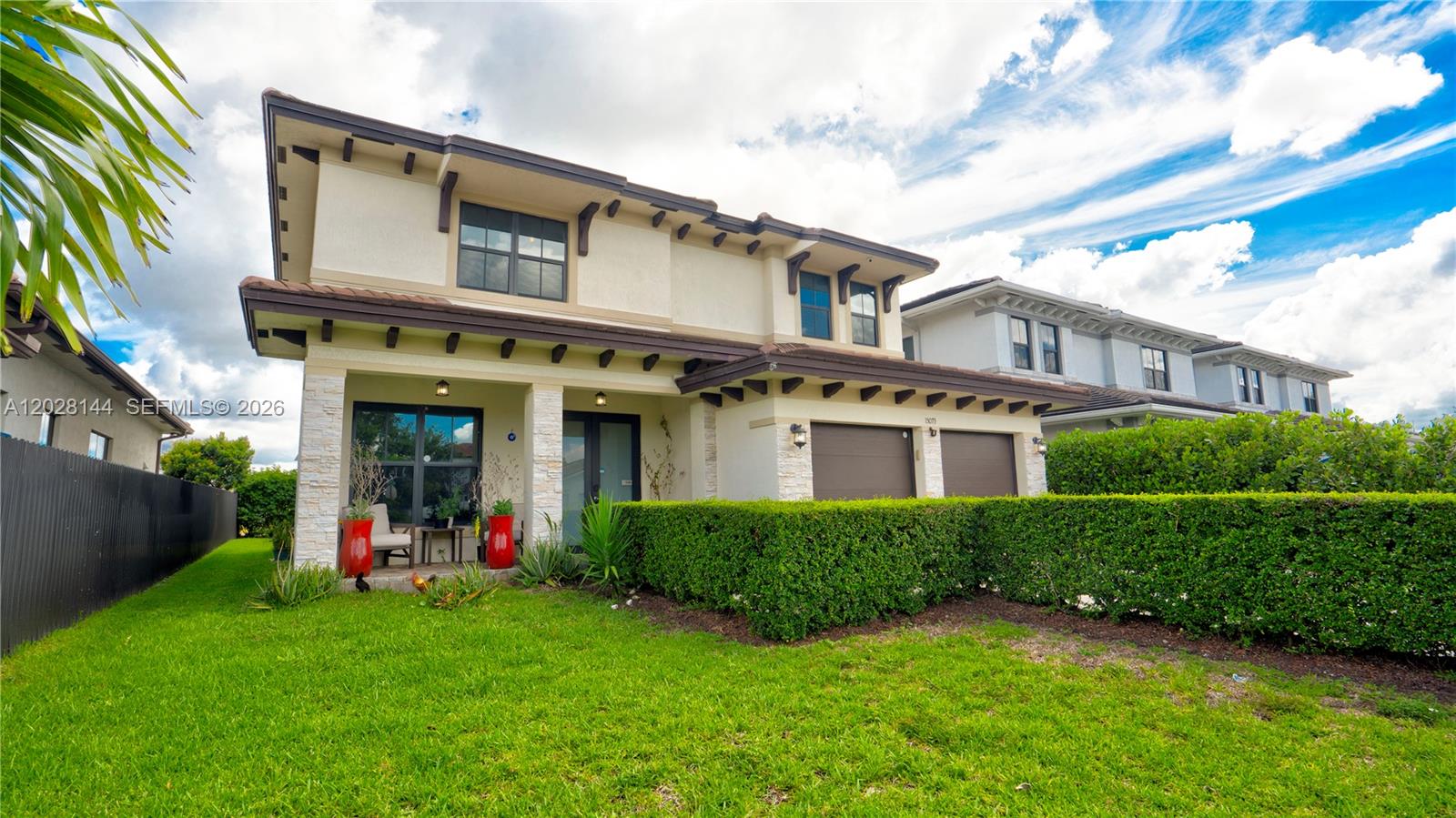 CYPRESS LAKE - Residential