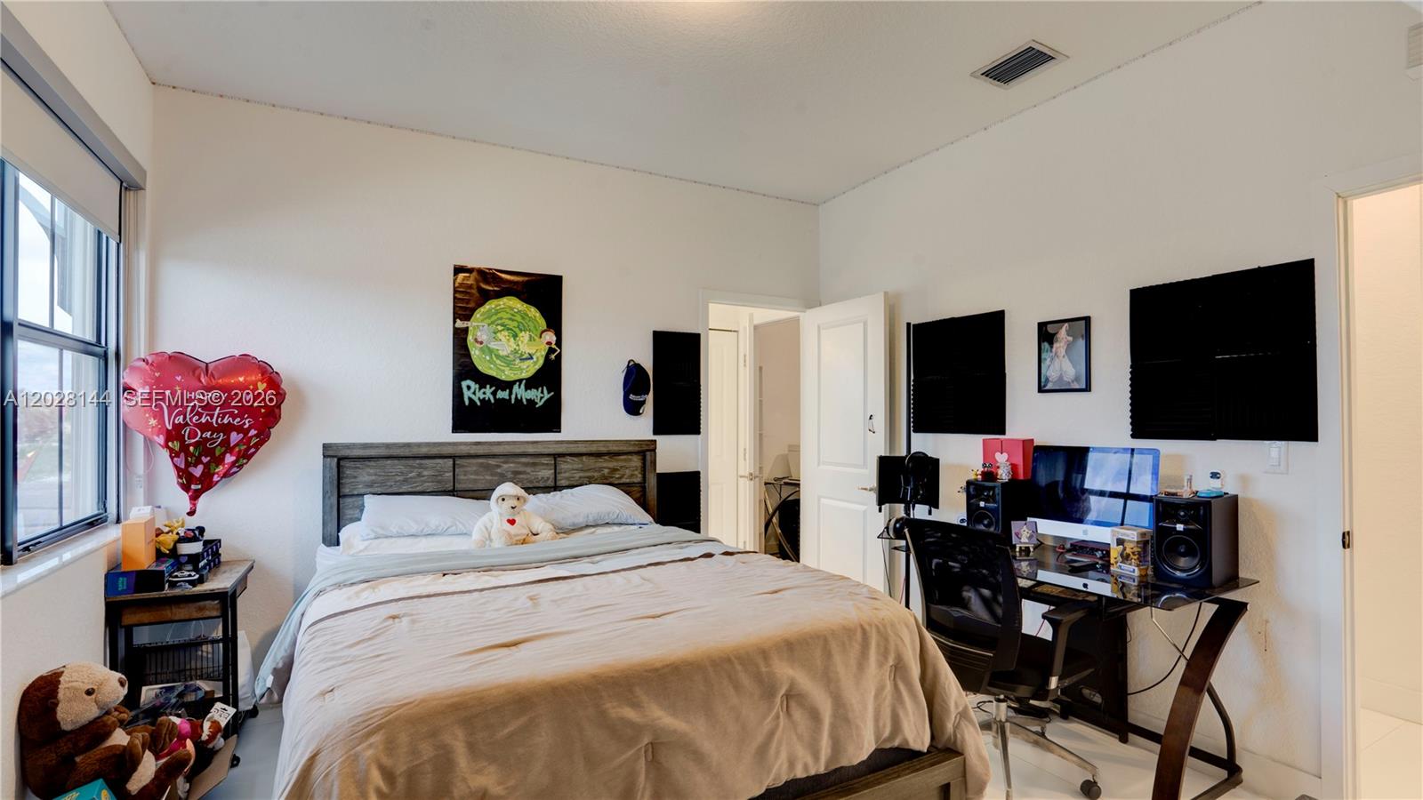 CYPRESS LAKE - Residential