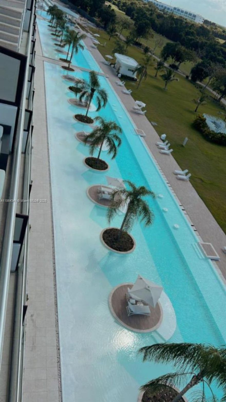 Penthouse for Sale at Cana Rock Star – Hard Rock Hotel
Experience luxury and comfort in this stunning penthouse located in the prestigious Cana Rock Star, within the iconic Hard Rock Hotel. This exclusive property offers an unmatched lifestyle with an enviable location just steps from the beach.
Outstanding features include:
Private Pool – Perfect for relaxing and enjoying a refreshing swim in the privacy of your own home.
Covered Terrace – Ideal for entertaining, equipped with a BBQ area, TV, and outdoor shower.
2 Bedrooms – Spacious and designed for maximum comfort.
2 Bathrooms – Modern, functional, and designed for your convenience and privacy.
Blending elegance and functionality, this penthouse is the perfect retreat for those seeking a life of luxury and relaxation.