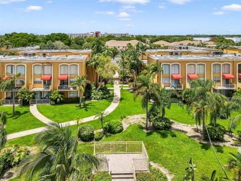 17901 NW 68th Ave Q102 Hialeah FL 33015