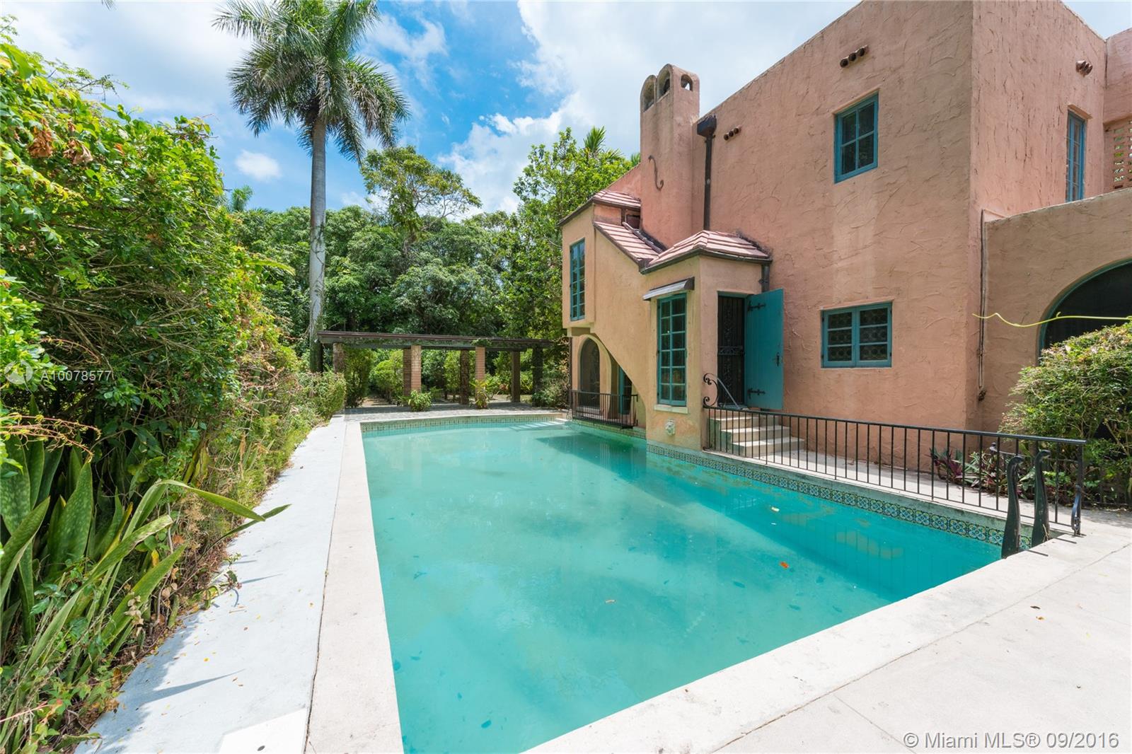 Leafy Way - Residential