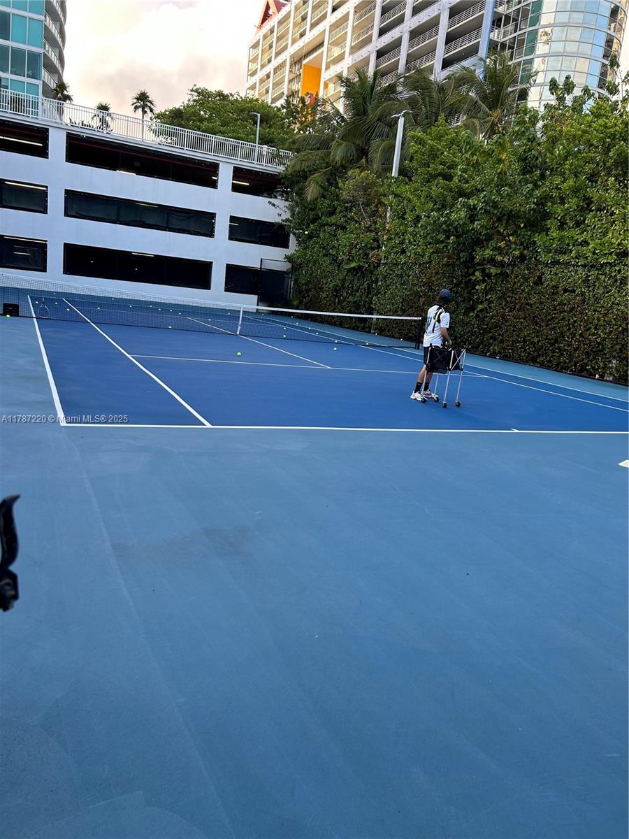 2101 Brickell Ave 502