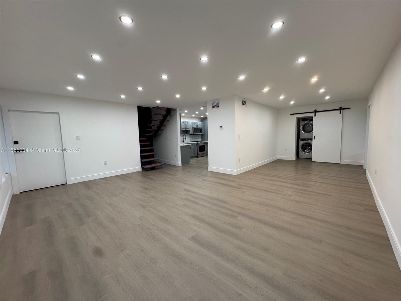 3301 NW 13th Ter 3301
