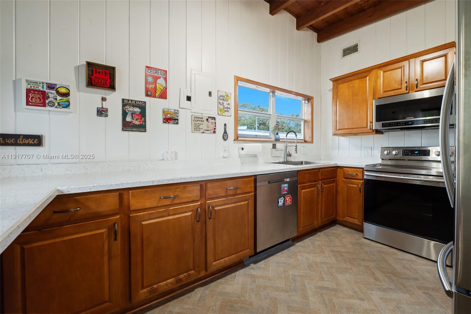 GOLF COURSE ADDN HIA - Residential