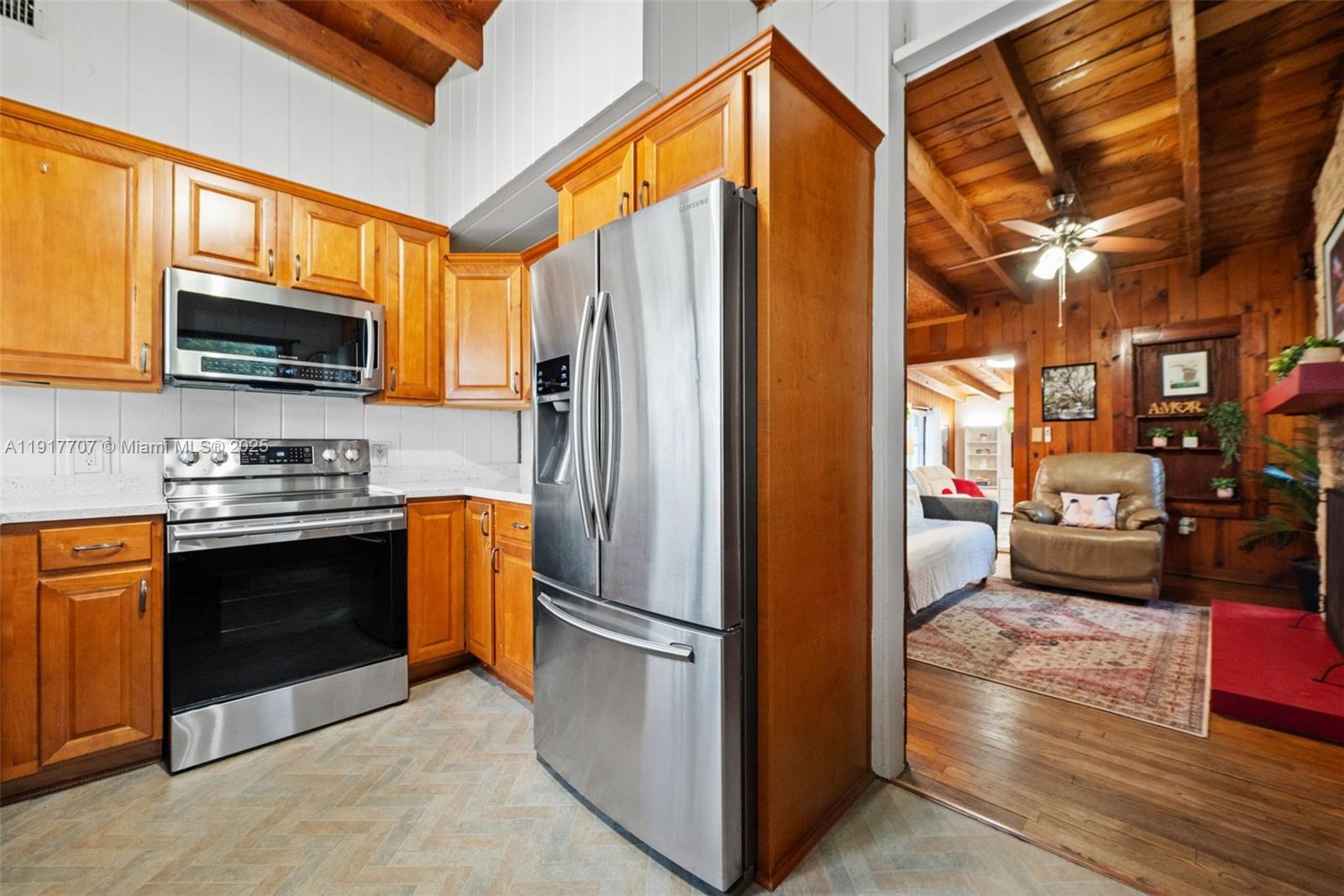 GOLF COURSE ADDN HIA - Residential