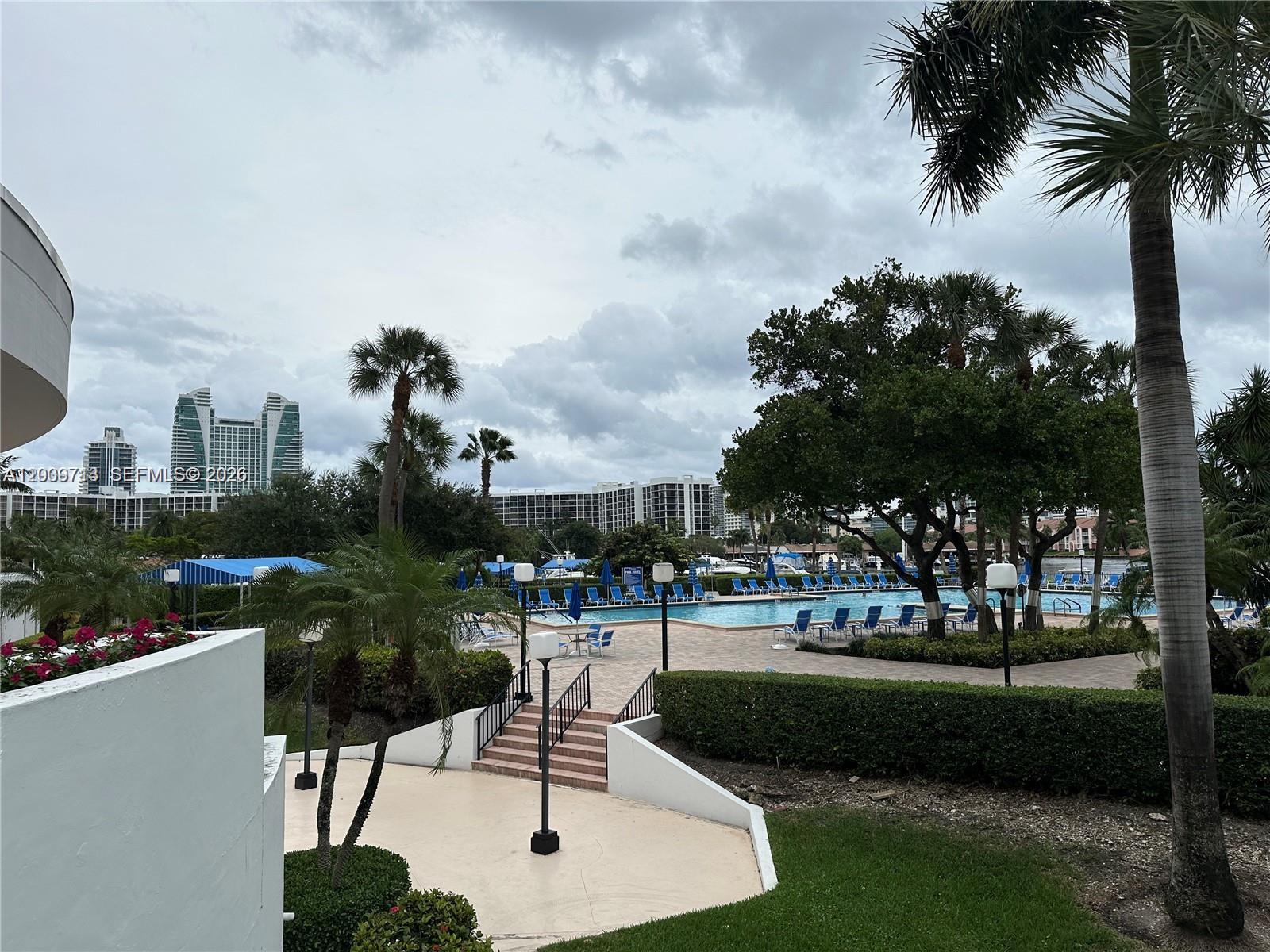 600 Three Islands Blvd 1402