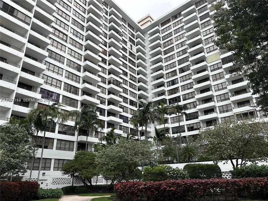 Bright and well-located apartment in Hallandale Beach. This unit features 2 bedrooms and 2 bathrooms, generous closet space, and a pleasant view, filled with natural light. Community amenities include a marina with 26 slips, 5 tennis courts, two swimmings pools, BBQ area, lush walking paths and 24-hour security. Walking distance to the beach and nearby shops, located in a excellent and highly desirable area. Great opportunity for living or investment. All information is approximate and not warranted or guaranteed.