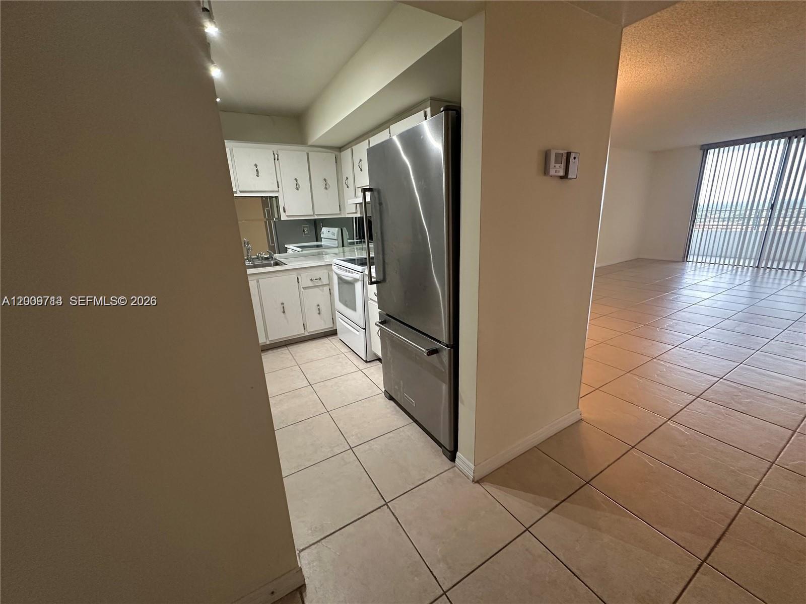 OLYMPUS CONDO PHASE - Residential