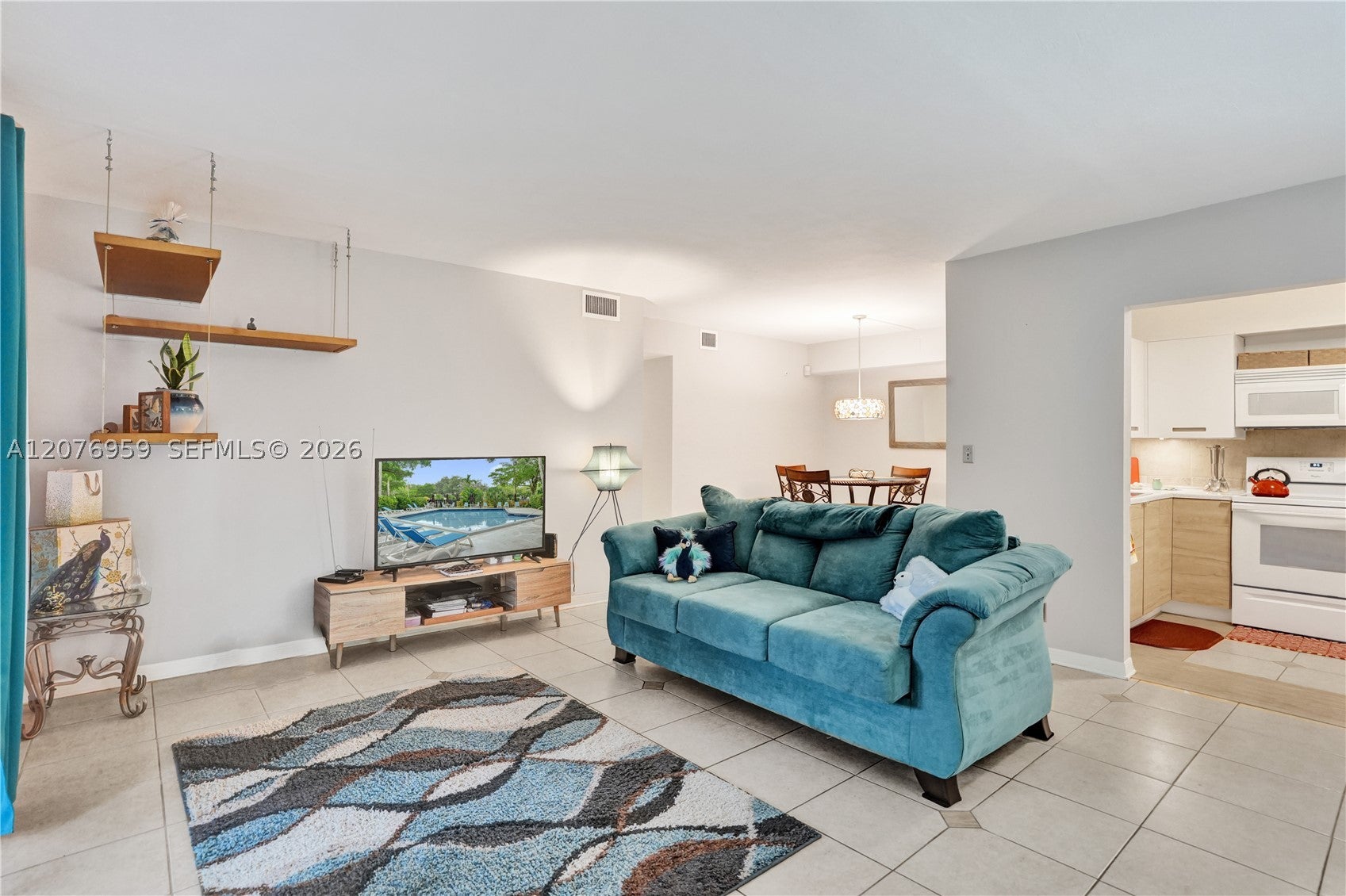 3017 N Oakland Forest Dr 208, Oakland Park FL 33309