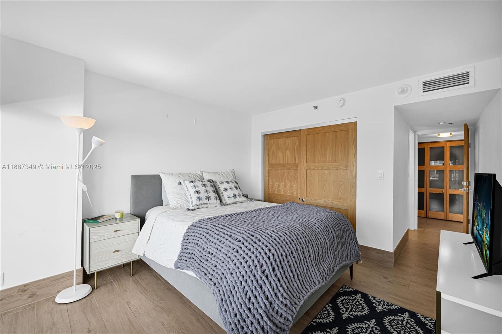 IMPERIAL AT BRICKELL COND - Residential Lease