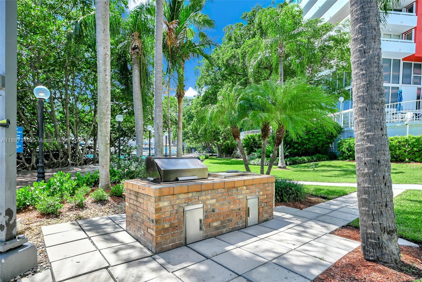 IMPERIAL AT BRICKELL COND - Residential Lease