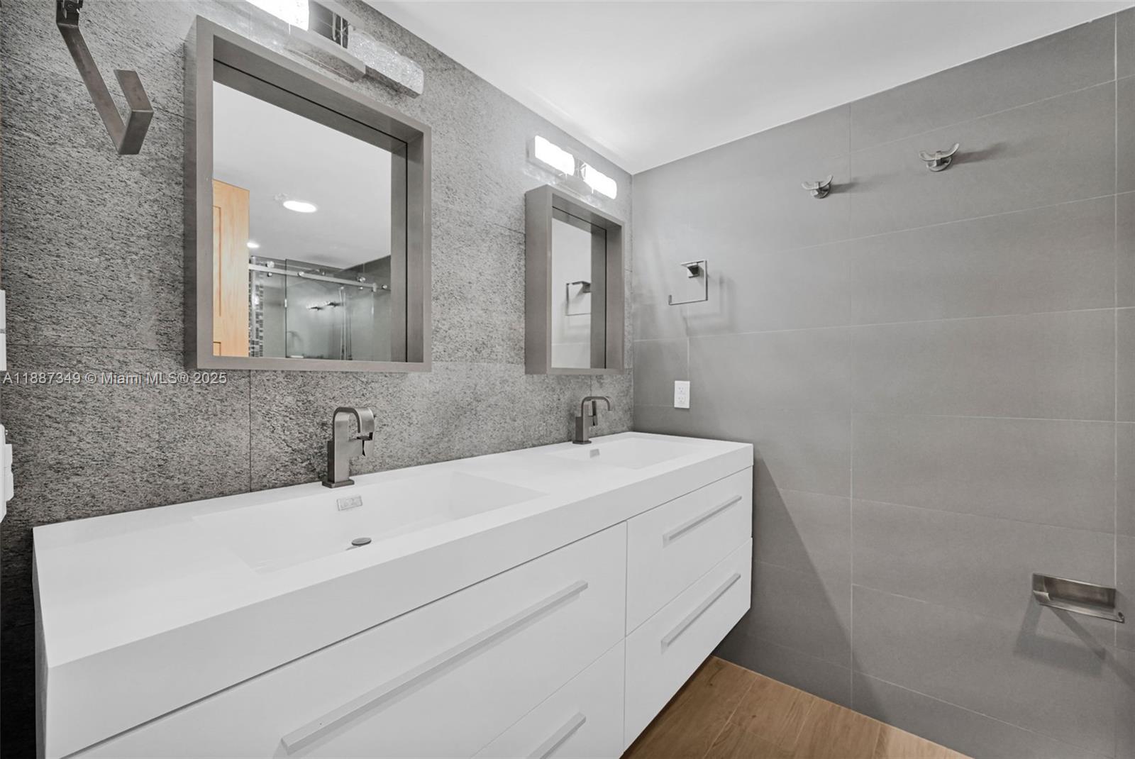 IMPERIAL AT BRICKELL COND - Residential Lease