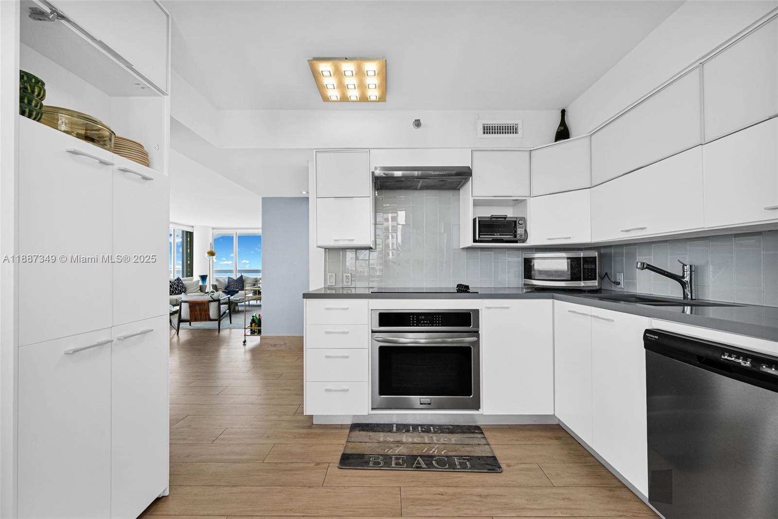 IMPERIAL AT BRICKELL COND - Residential Lease