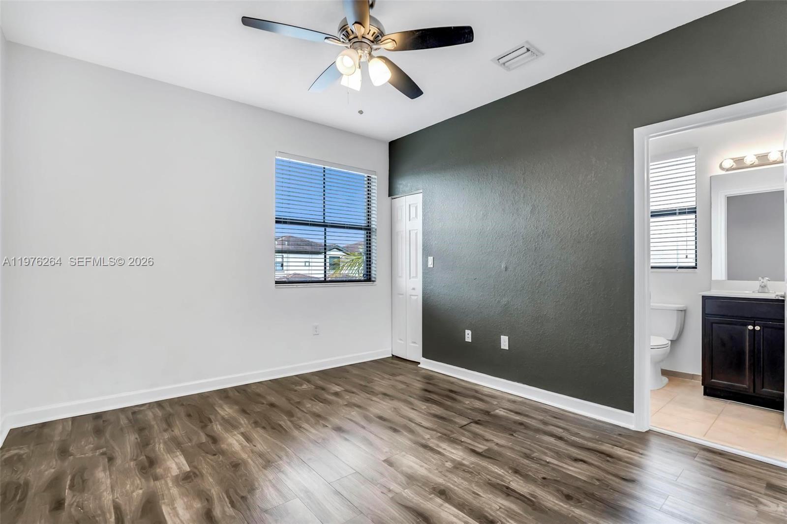 AQUABELLA SECTION ONE - Residential