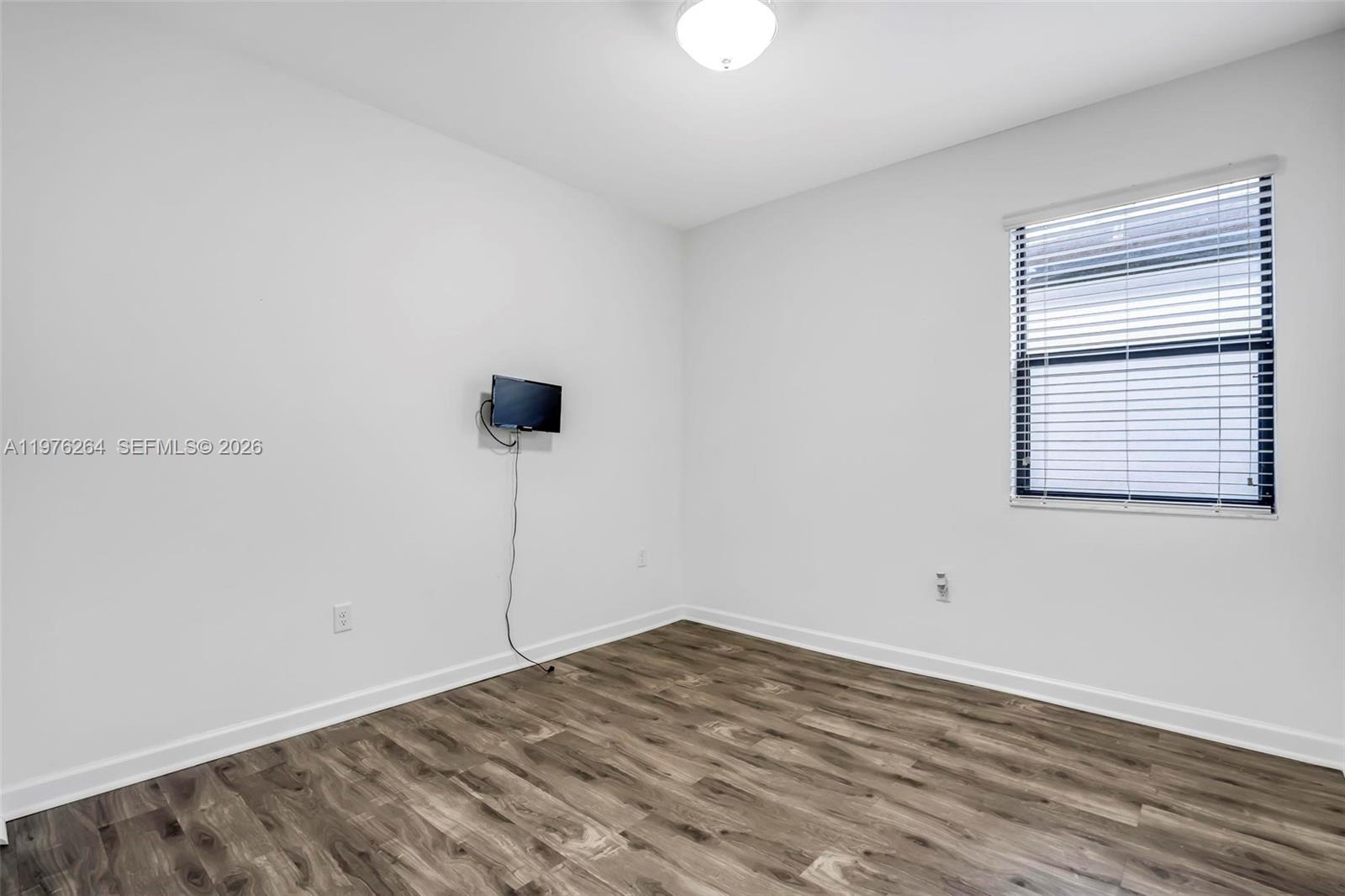 AQUABELLA SECTION ONE - Residential